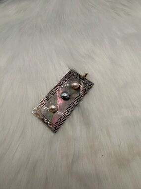14k Yellow Gold Abalone Shell & Freshwater Pearl Pendant